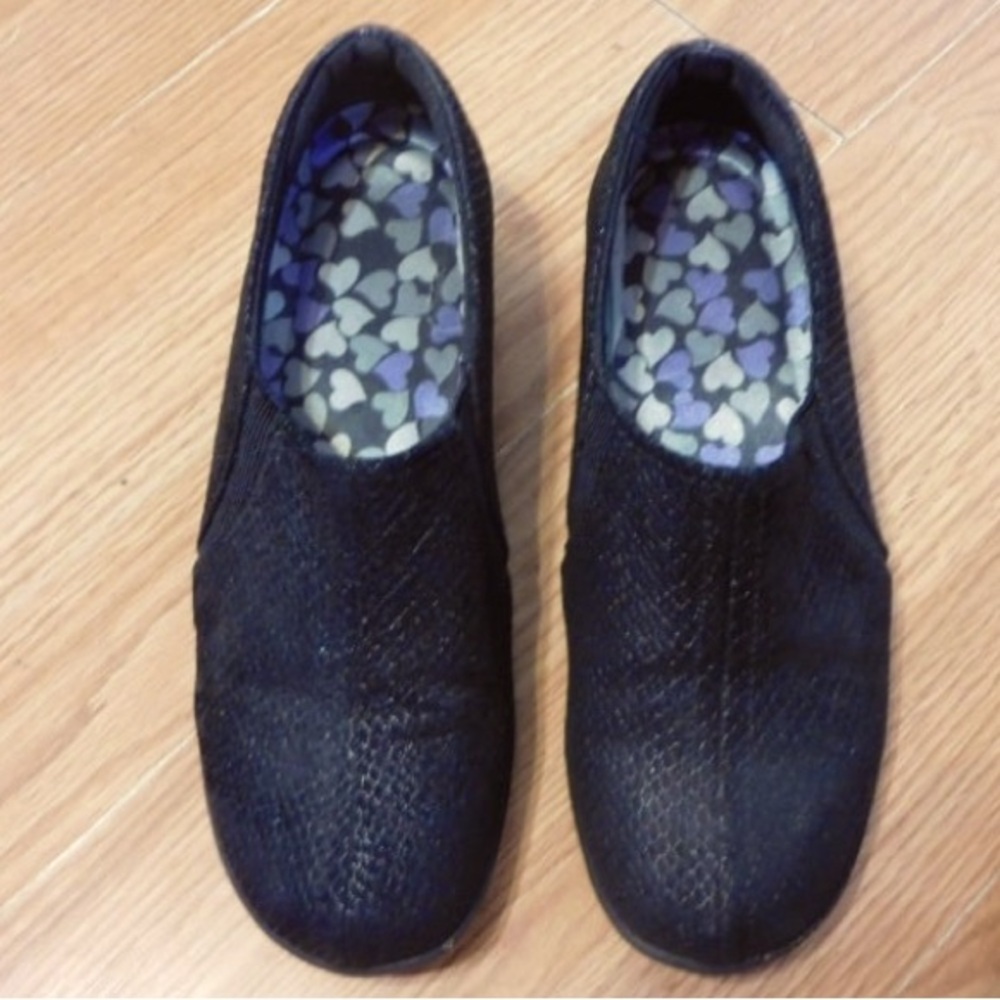 Skechers loafers